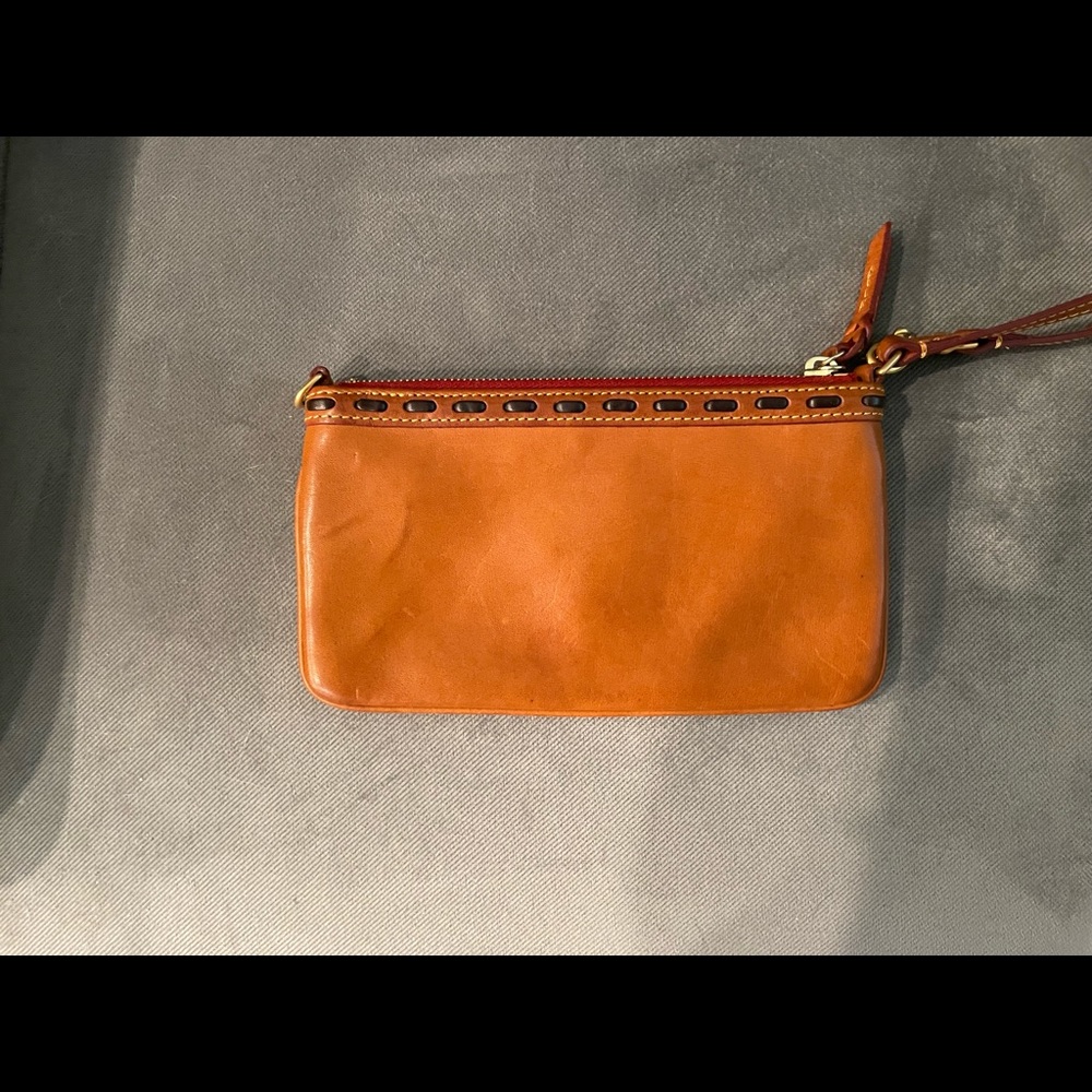 Dooney & Bourke wristlet - Picture 2 of 3